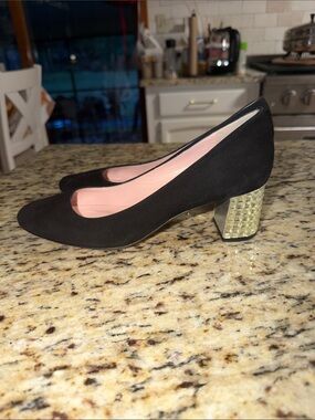kate spade Black Suede Block Heel Pumps with Gold-Tone Textured Heel Size 7.5
